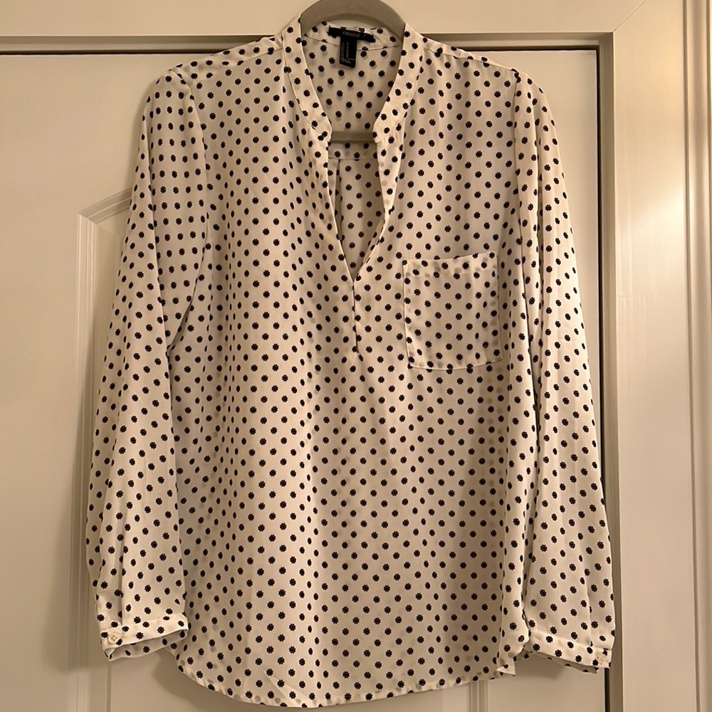 FOREVER 21 cream blouse black flowers NWT